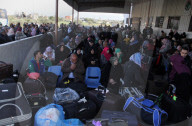 NEWS - Rafah: Flüchtlinge an der Grenze zu Aegypten