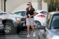 EXKLUSIV - Caitlyn Jenner zeigt ihre Beine nach dem Golfen