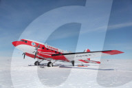 NEWS - 'Snow Eagle 601' landet für die Polarforschung in der Antarktis
