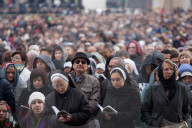 NEWS - Rom: Der Papst öffnet die heilige Pforte