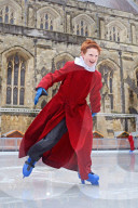 FEATURE - Chorknaben beim Schlittschuhlaufen in Winchester