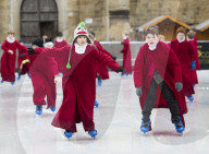 FEATURE - Chorknaben beim Schlittschuhlaufen in Winchester