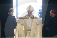 NEWS - Rom: Papst Franziskus öffnet die Heilige Pforte