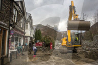 NEWS - Zwei Tote bei Hochwasser in Grossbritannien