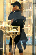 EXKLUSIV - Khloe Kardashian auf Shoppingtour in Beverly Hills