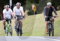 PEOPLE - Harrison Ford mit dem Velo in Sydney unterwegs