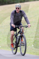 PEOPLE - Harrison Ford mit dem Velo in Sydney unterwegs
