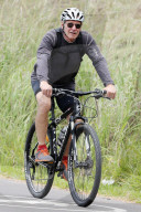PEOPLE - Harrison Ford mit dem Velo in Sydney unterwegs