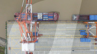 NEWS - Der Container Terminal in Shanghai