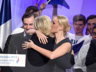 NEWS - Marine LePen an einer Wahlveranstaltung in Paris