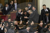 NEWS - Kiev: Rauferei im ukrainischen Parlament