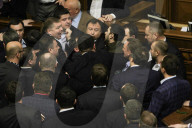 NEWS - Kiev: Rauferei im ukrainischen Parlament