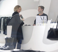 PEOPLE - Meg Ryan beim Einkaufsbummel in London