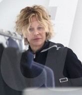 PEOPLE - Meg Ryan beim Einkaufsbummel in London
