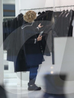 PEOPLE - Meg Ryan beim Einkaufsbummel in London