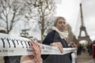NEWS - Paris: Greenpeace-Aktion am Triumphbogen