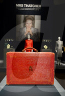 PEOPLE - Margaret Thatcher Auktion bei Christies in London