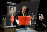 PEOPLE - Margaret Thatcher Auktion bei Christies in London
