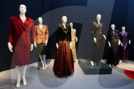PEOPLE - Margaret Thatcher Auktion bei Christies in London