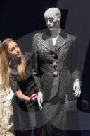 PEOPLE - Margaret Thatcher Auktion bei Christies in London