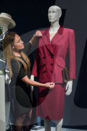 PEOPLE - Margaret Thatcher Auktion bei Christies in London