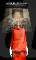 PEOPLE - Margaret Thatcher Auktion bei Christies in London
