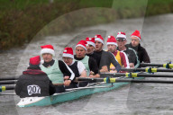 FEATURE - Kostüm Bootrennen in Cambridge