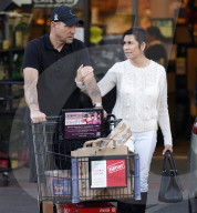 EXKLUSIV - Selten gesichtet: Vinnie Jones mit seiner Frau die von Hautkrebs geheilt ist