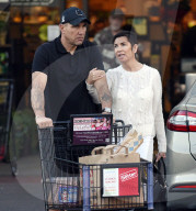 EXKLUSIV - Selten gesichtet: Vinnie Jones mit seiner Frau die von Hautkrebs geheilt ist
