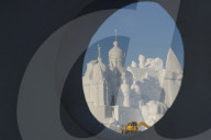 FEATURE - Schneeskulpturen an der Expo in China