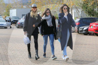 PEOPLE - Kendall Jenner und Hailey Baldwin machen WeihnachtseinkŠufe mit gesunden SŠften ausgerŸstet