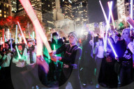 FEATURE - Star Wars Fans treffen sich zur Laserschwert-Schlacht