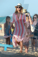 PEOPLE - Jessica Alba geniesst das Strandleben mit ihrer Familie in Brasilien