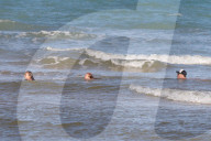 PEOPLE - Jessica Alba geniesst das Strandleben mit ihrer Familie in Brasilien