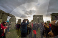 FEATURE - Wintersonnenwend-Feier bei Stonehenge