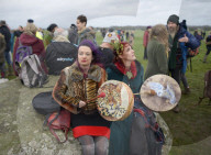 FEATURE - Wintersonnenwend-Feier bei Stonehenge