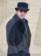 EXKLUSIV - Wie eine Filmszene: Nicolas Cage shoppt mit Sohn Kal-El In Somerset