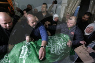NEWS - Hebron: Beerdigung für 72-jährige erschossene Palästinenserin