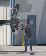 PEOPLE - Ab in die Luft: Harrison Ford wagt sich wieder ans Fliegen