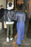 PEOPLE - Leigh-Anne Pinnock gewährt Durch-Sicht