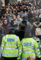 NEWS - Grossandrang in London am Boxing Day Sales