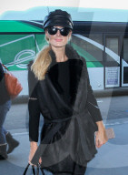 PEOPLE - Paris Hilton zurück aus St. Barts