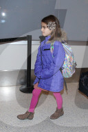 PEOPLE -  Katie Holmes und Suri fliegen an Weihnachten weg