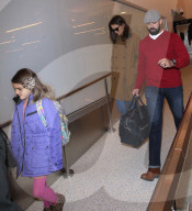 PEOPLE -  Katie Holmes und Suri fliegen an Weihnachten weg