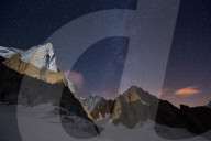FEATURE - Spektakuläre Gletscher-Aufnahmen