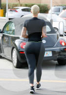EXKLUSIV - Amber Rose figurbetont in Studio City unterwegs