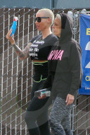 EXKLUSIV - Amber Rose figurbetont in Studio City unterwegs