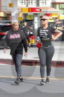 EXKLUSIV - Amber Rose figurbetont in Studio City unterwegs