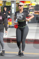 EXKLUSIV - Amber Rose figurbetont in Studio City unterwegs