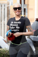 EXKLUSIV - Amber Rose figurbetont in Studio City unterwegs